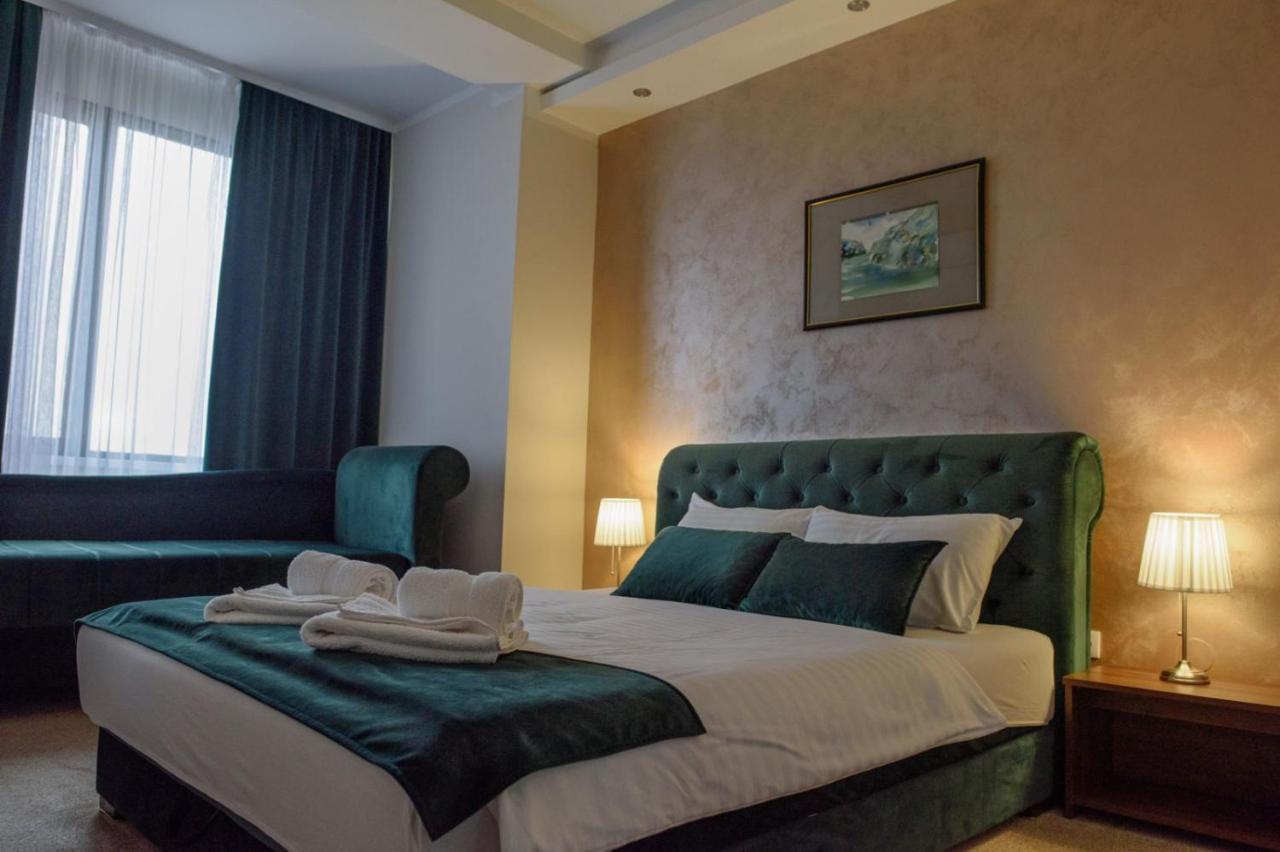 Hotel Inex Grande Lux Negotin Habitación foto